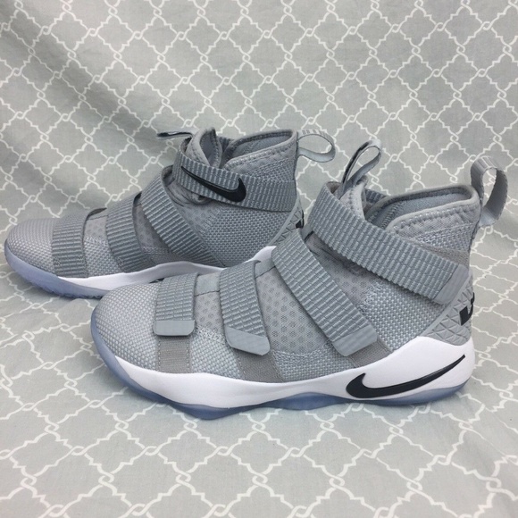 lebron soldier 11 youth